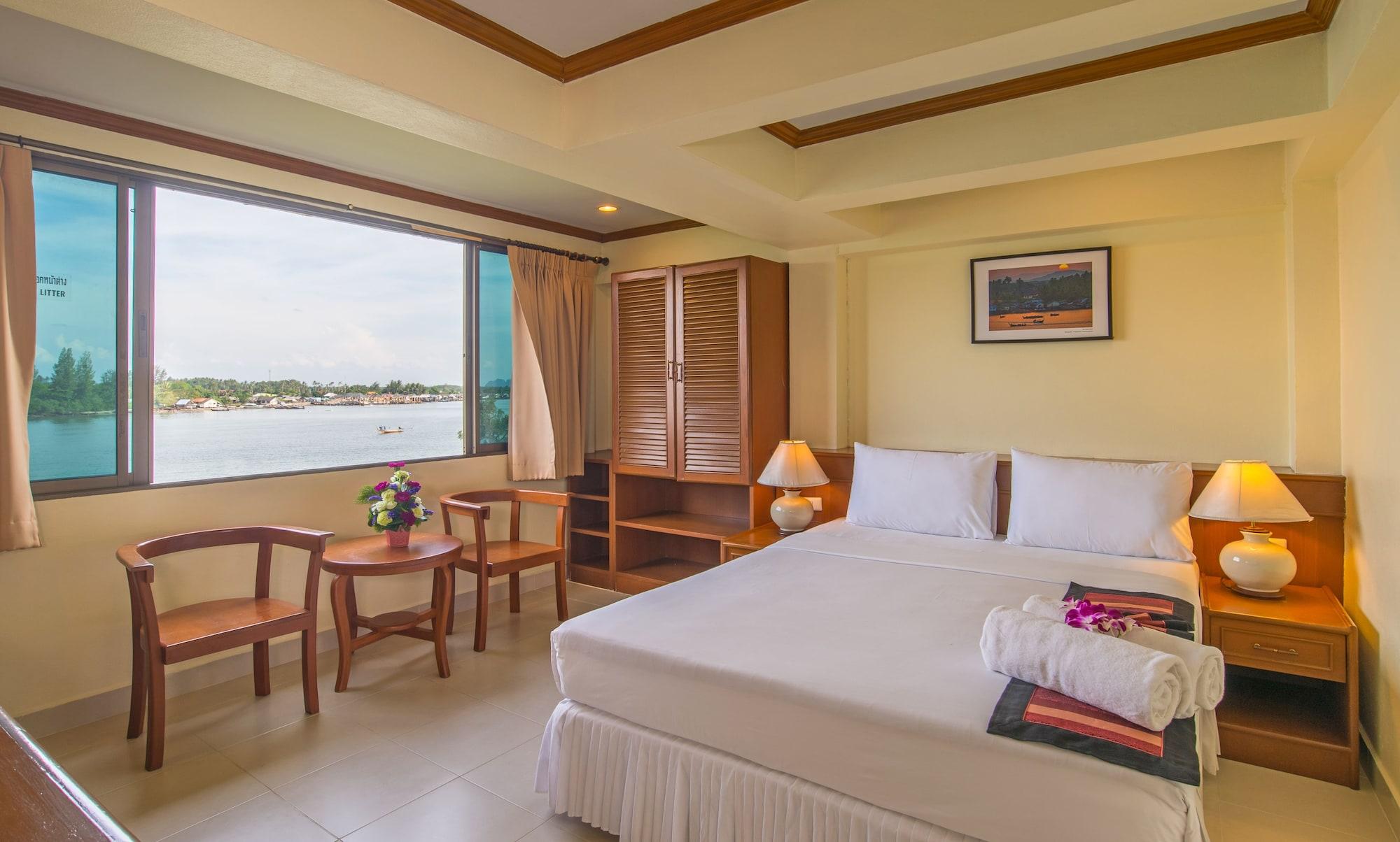 Krabi City Seaview Hotel Buitenkant foto